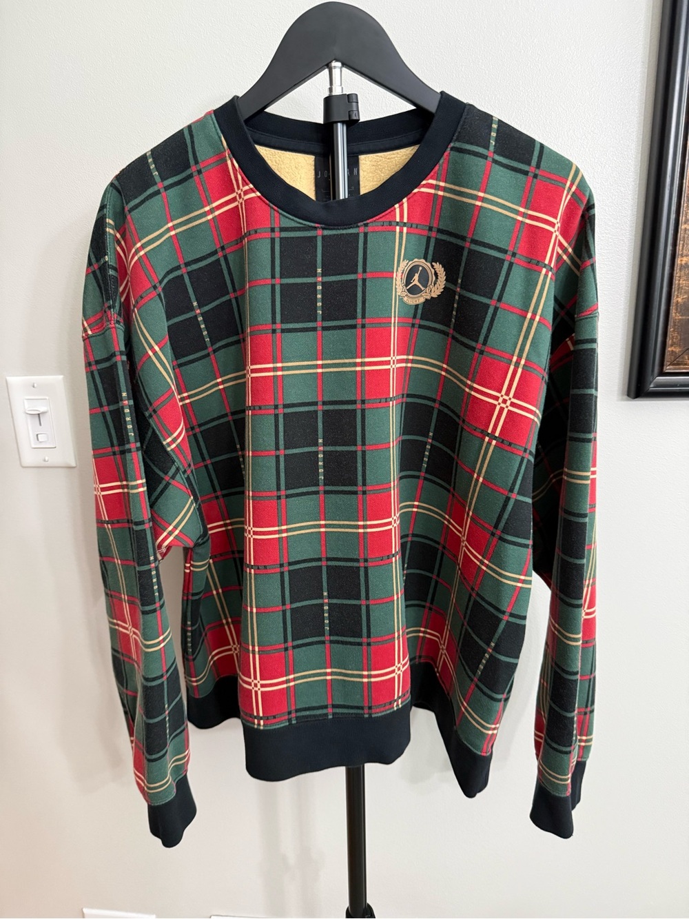 Jordan Woman’s Plaid Crewneck Sweatshirt - Black Red Green Large